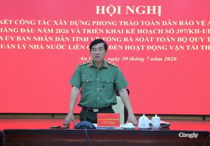 Thiếu tướng Nguyễn Văn Hận, Giám đốc Công an tỉnh An Giang phát biểu