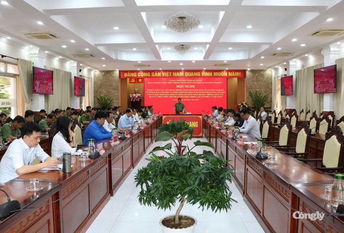 Quang cảnh hội nghị