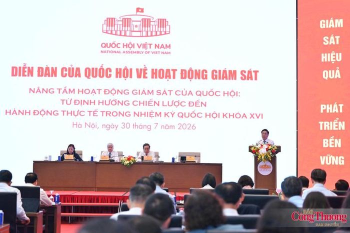 Phó Chủ tịch Quốc hội, Thượng tướng Nguyễn Doãn Anh cũng chỉ rõ, trong giai đoạn phát triển mới, hoạt động giám sát phải thực sự trở thành động lực hoàn thiện thể chế và kiến tạo phát triển đất nước.
