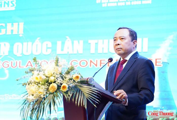 Bộ trưởng Bộ Khoa học và Công nghệ Vũ Hải Quân phát biểu tại hội nghị