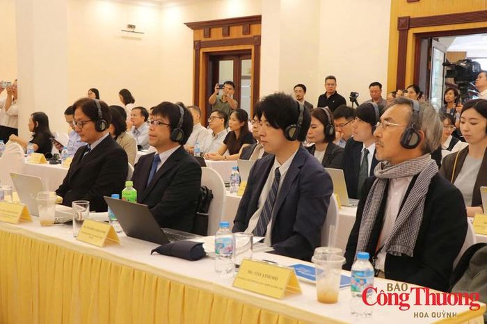 Đại diện các cơ quan quản lý nhà nước, tổ chức thực thi quyền tác giả Nhật Bản tại hội thảo.