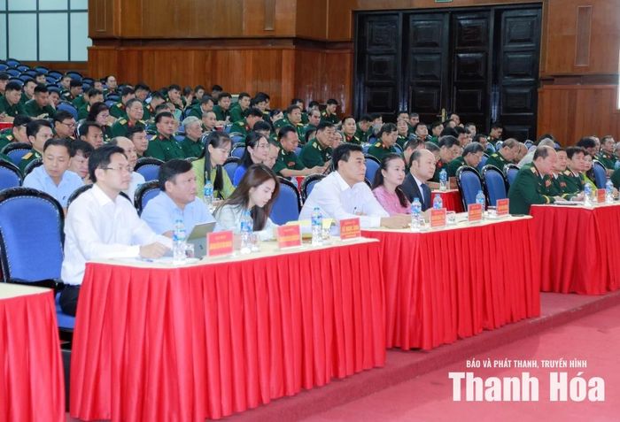 Các đại biểu dự hội nghị.