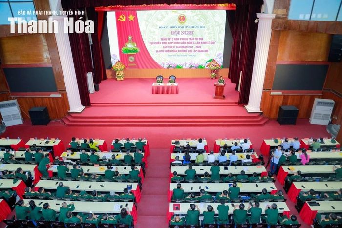 Toàn cảnh hội nghị.