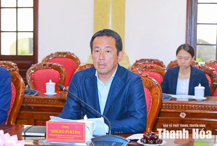 Ông Shigeo Fukuda, Trưởng Bộ phận Kinh doanh các Khu công nghiệp hải ngoại, Tập đoàn Sumitomo Corporation phát biểu tại buổi tiếp và làm việc.