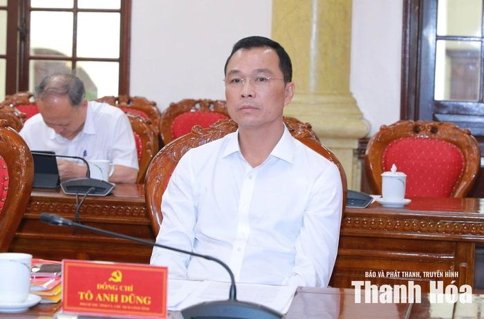 Phó Bí thư Tỉnh ủy, Chủ tịch UBND tỉnh Tô Anh Dũng dự hội nghị.