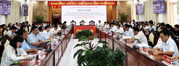 Đại biểu tham dự hội nghị.