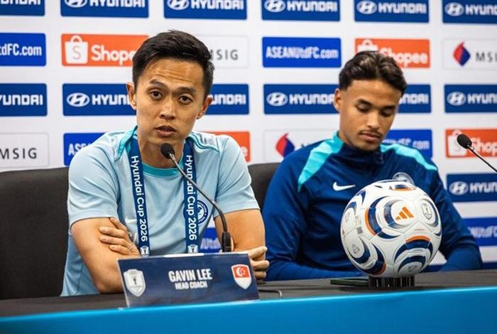  Huấn luyện viên Singapore Gavin Lee tự tin trước trận gặp đội tuyển Việt Nam. 