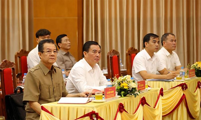 Các đại biểu dự hội nghị.
