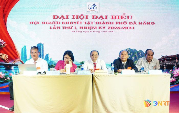 Đoàn Chủ tịch đại hội. Ảnh: TÂM ĐAN