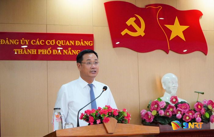 Bí thư Thành ủy Lê Ngọc Quang phát biểu giao nhiệm vụ. Ảnh: VINH ANH