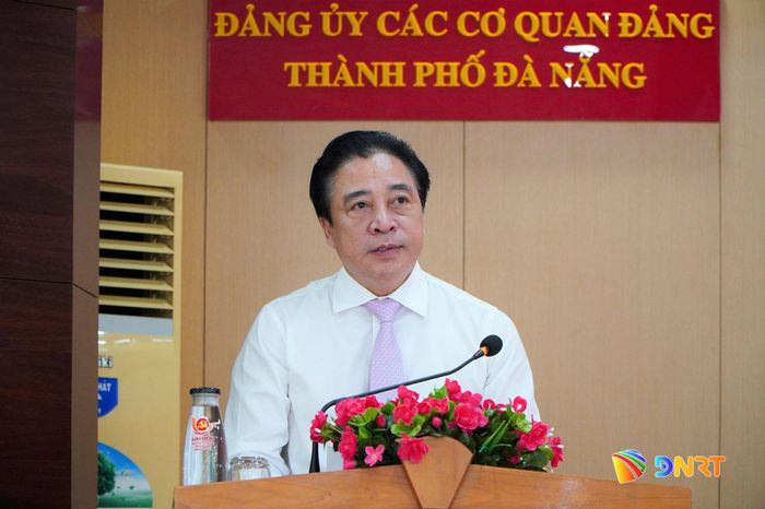 Phó Bí thư Thường trực Thành ủy Nguyễn Khắc Toàn phát biểu nhận nhiệm vụ. Ảnh: VINH ANH