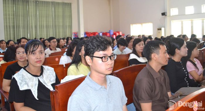 Các đại biểu dự hội nghị. Ảnh: Phương Hằng