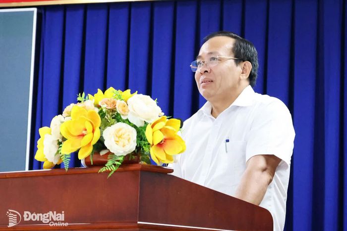 Phó Giám đốc Sở Nội vụ Hà Thanh Tùng phát biểu khai mạc hội nghị tập huấn. Ảnh: Hồ Thảo