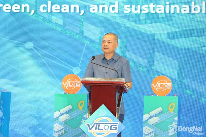 Cục trưởng Cục Xuất nhập khẩu (Bộ Công Thương) Trần Anh Sơn phát biểu tại triển lãm. Ảnh: Vương Thế