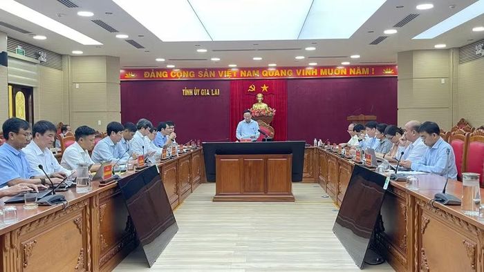  Quang cảnh phiên họp thứ nhất. Ảnh: H.Đ 