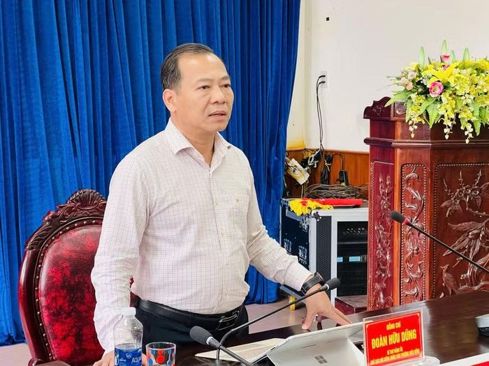 Đồng chí Đoàn Hữu Dũng - Bí thư Đảng ủy, Chủ tịch HĐND phường phát biểu tại hội nghị.