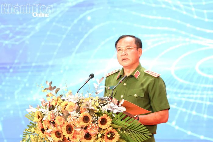 Thượng tướng Nguyễn Văn Long phát biểu tại buổi lễ.