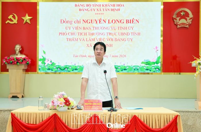 Đồng chí Nguyễn Long Biên phát biểu tại buổi làm việc.
