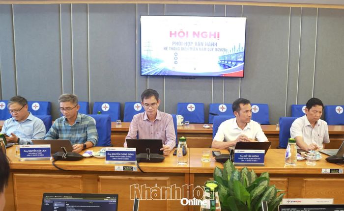 Các đại biểu tham dự hội nghị.