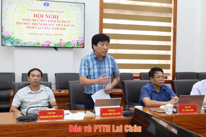 Đại biểu tham gia ý kiến tại hội nghị. 