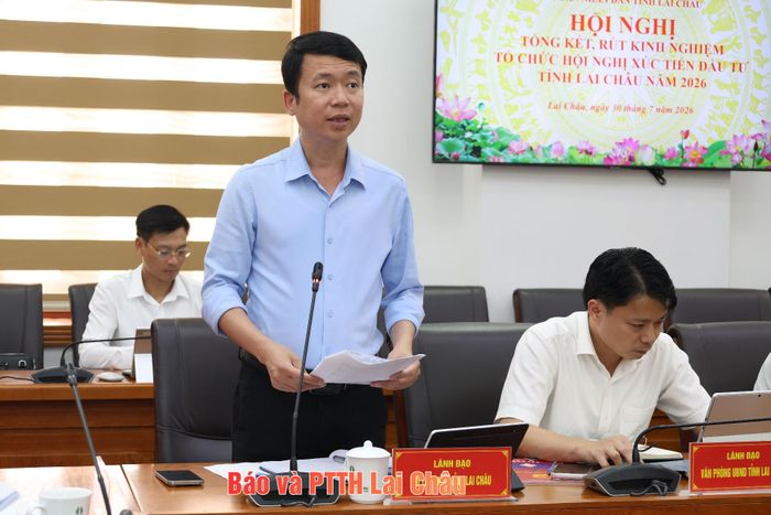 Lãnh đạo Sở Tài chính báo cáo kết quả tổ chức Hội nghị xúc tiến đầu tư tỉnh Lai Châu năm 2026.