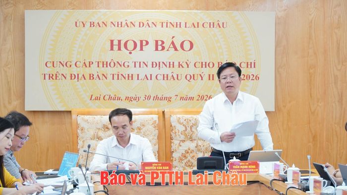Đồng chí Trần Mạnh Hùng - Giám đốc Sở Văn hóa, Thể thao và Du lịch phát biểu kết luận buổi họp báo.