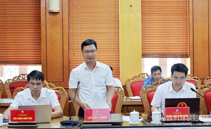 Lãnh đạo Sở Xây dựng phát biểu tại buổi làm việc