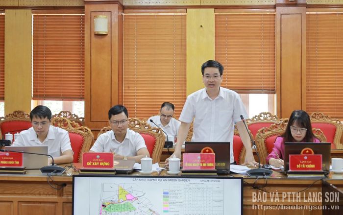 Lãnh đạo Sở Nông nghiệp và Môi trường phát biểu tại buổi làm việc