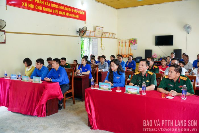 Các đại biểu dự chương trình