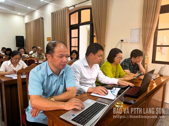 Các đại biểu dự hội nghị tại điểm cầu Đảng ủy các cơ quan Đảng tỉnh