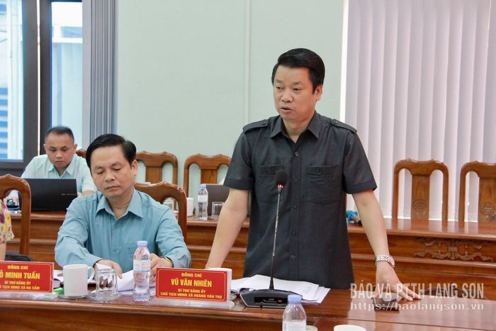 Lãnh đạo Đảng ủy, HĐND xã Hoàng Văn Thụ báo cáo kết quả thực hiện nhiệm vụ 6 tháng đầu năm 2026