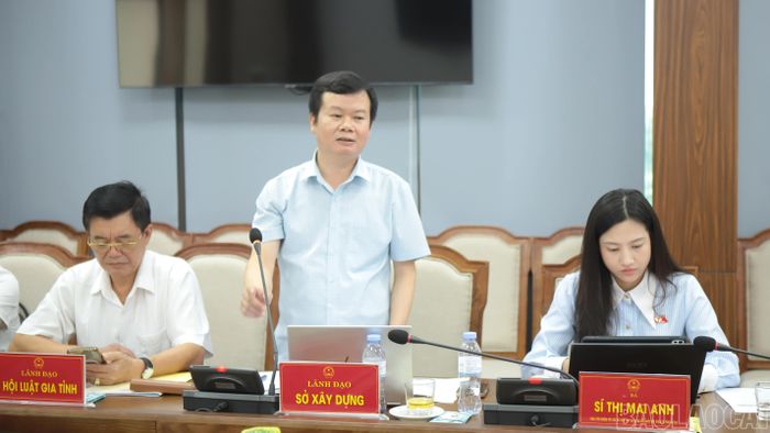  Lãnh đạo Sở Xây dựng góp ý vào dự thảo Luật Phát triển đô thị. 