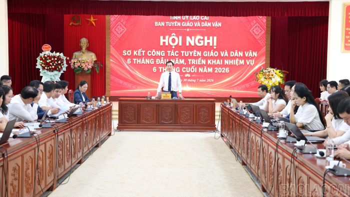 Quang cảnh hội nghị.