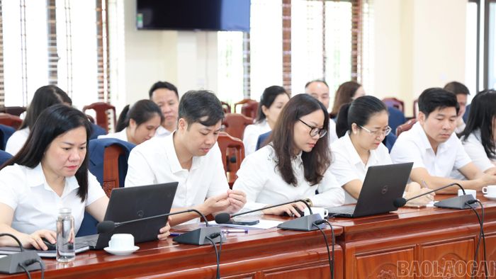 Đại biểu dự hội nghị.