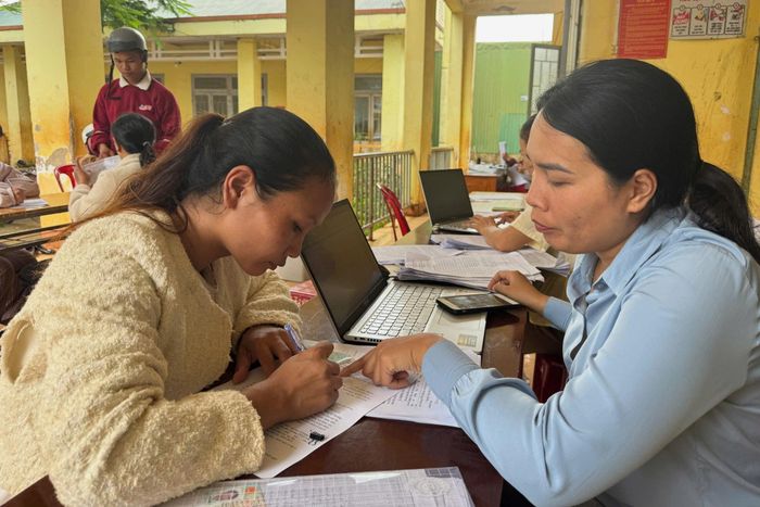 Rà soát nhu cầu học tập trên địa bàn có 1.600 em. Hiện nay Trường đã nhận hơn 1.099 hồ sơ trong khi chỉ tiêu tuyển sinh là 900 học sinh.
