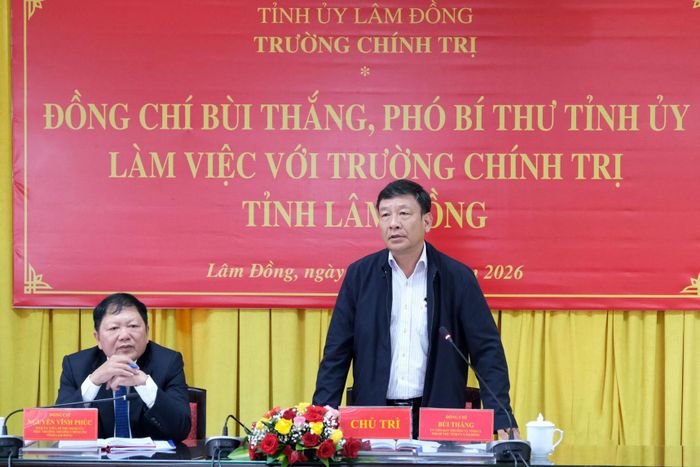 Đồng chí Bùi Thắng, Phó Bí thư Tỉnh ủy Lâm Đồng phát biểu chỉ đạo tại buổi làm việc
