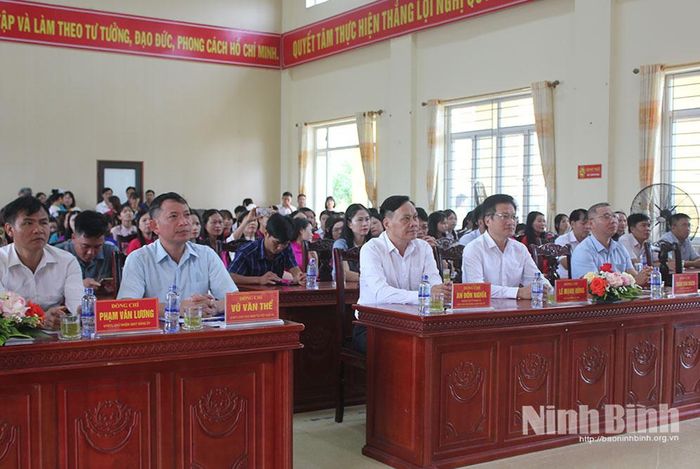 Các đại biểu dự hội nghị.