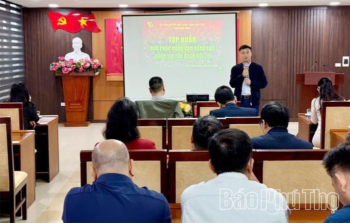 Hội Nhà báo tỉnh tổ chức tập huấn về giải pháp nâng cao năng lực quản trị tòa soạn hội tụ.