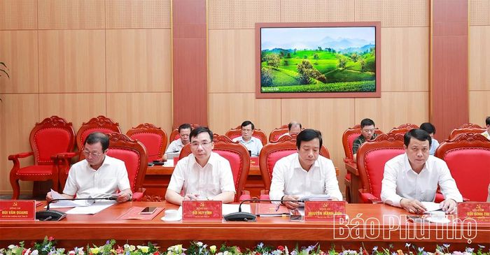 Các đại biểu dự hội nghị.