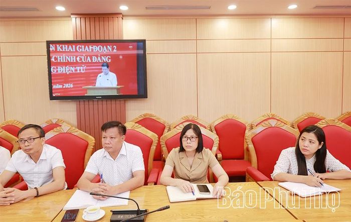 Các đại biểu dự hội nghị.