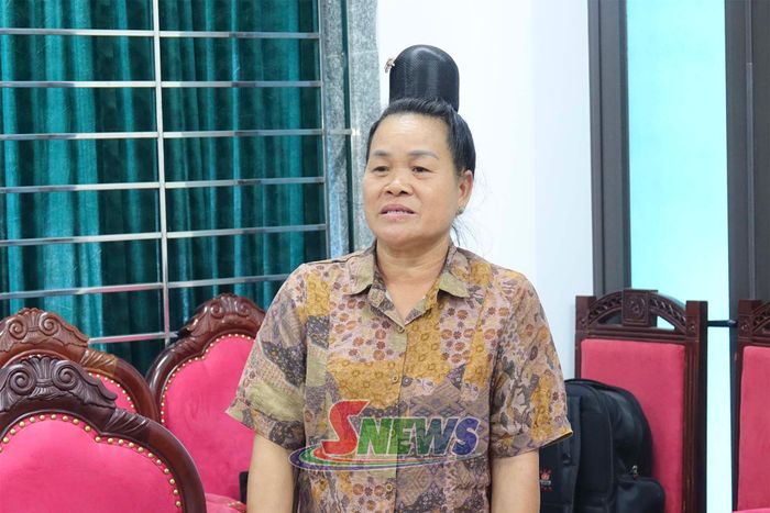 Đại diện Ban quản lý bản Giảng Lắc phát biểu.