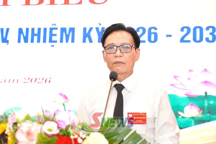Đồng chí Phạm Văn Chung, Chủ tịch Hội Luật gia khóa IV, phát biểu tại đại hội