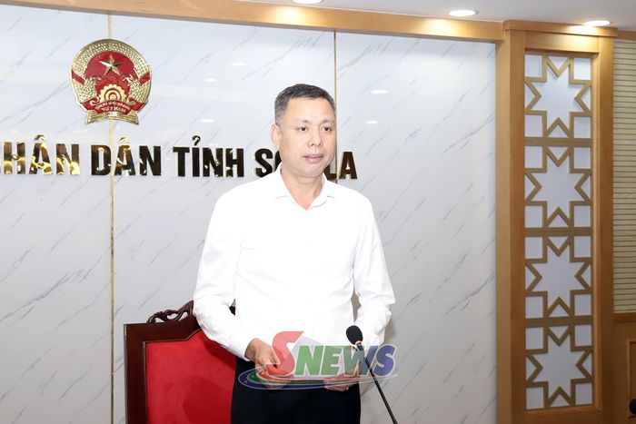 Đồng chí Nguyễn Thành Công phát biểu tại cuộc họp.