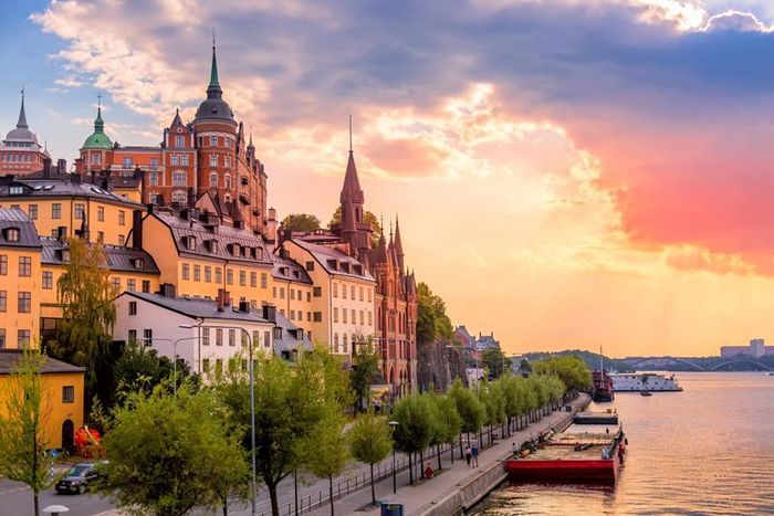 Stockholm quyến rũ với kiến trúc cổ và không gian lãng mạn