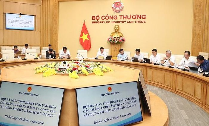Bộ Công Thương họp rà soát tình hình cung ứng điện các tháng cuối năm 2026 và công tác xây dựng kế hoạch điều hành hệ thống điện năm 2027