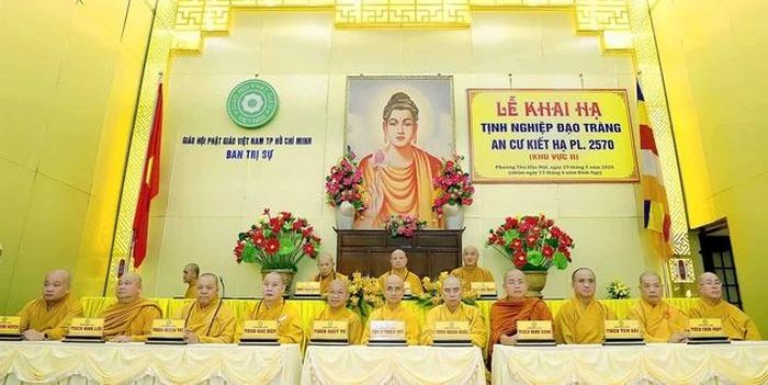 Chư tôn đức lãnh đạo Ban Trị sự GHPGVN TP.HCM