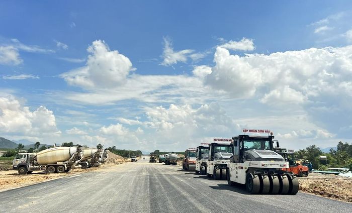 Các thiết bị thi công đã được quy định cụ thể về thời gian kiểm định.