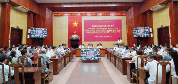 Toàn cảnh hội nghị.