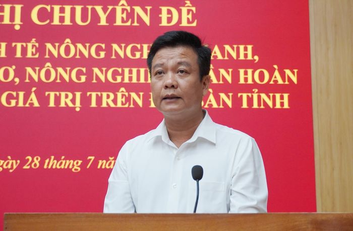 Giám đốc Sở Nông nghiệp và Môi trường tỉnh Quảng Trị Trần Quốc Tuấn phát biểu tại hội nghị.