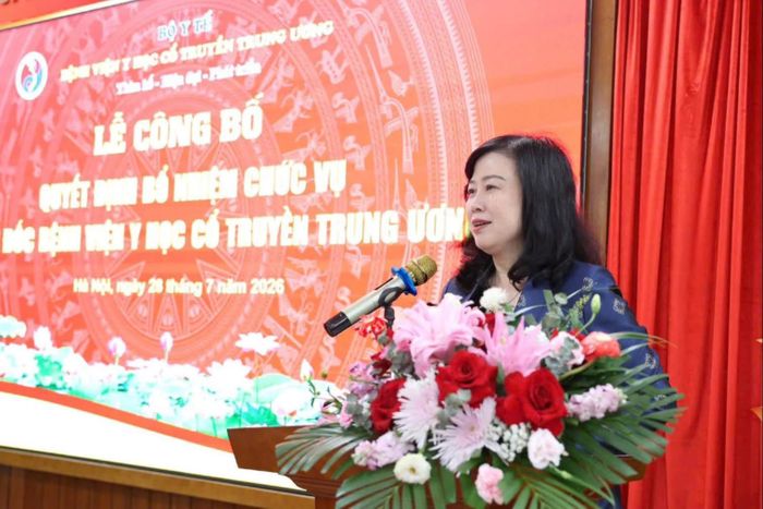 Bộ trưởng Bộ Y tế Đào Hồng Lan dự phát biểu chỉ đạo tại buổi lễ. Ảnh: BVCC